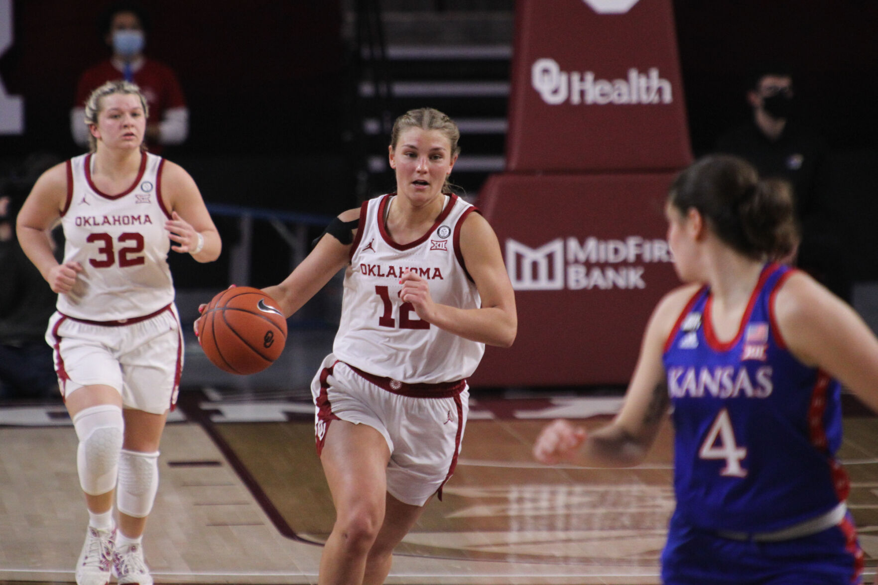 Sophomore Guard Gabby Gergory